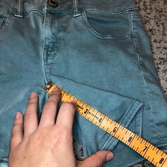 American Eagle AEO Twill X midi Green Shorts Size 0 - Picture 9 of 9